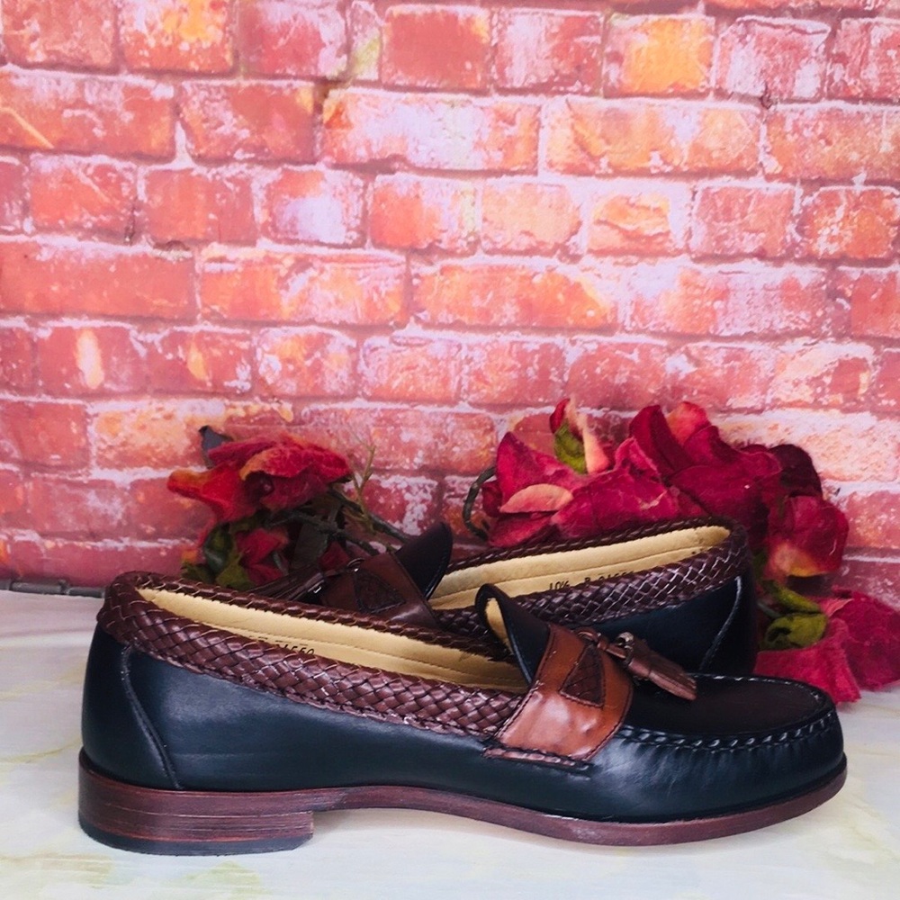 Allen Edmonds Maxfield Black and Brown Leather Tassel Loafers - Picture 5 of 11